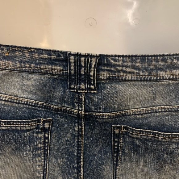 Juniors Mossimo Skinny Jeans - Picture 3 of 6